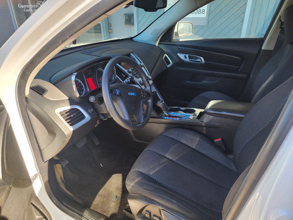 2016 GMC Terrain Image 8