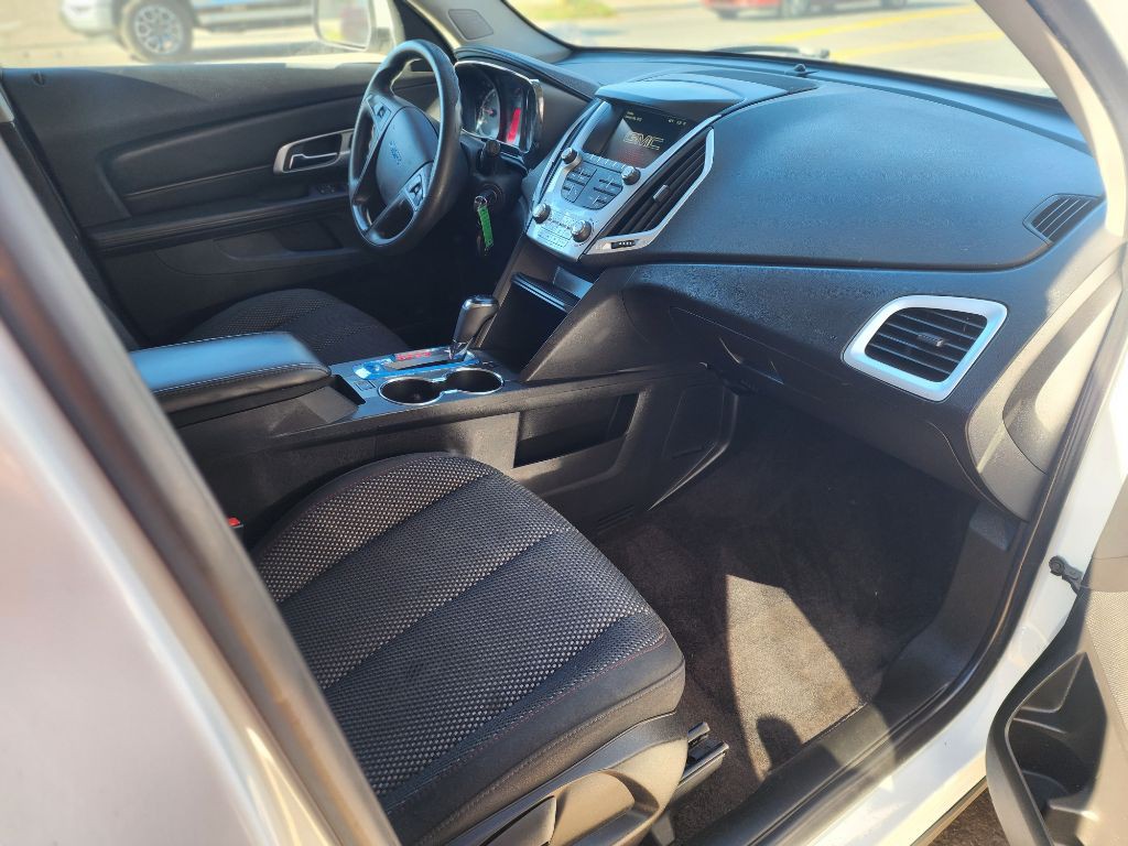 2016 GMC Terrain Image 14