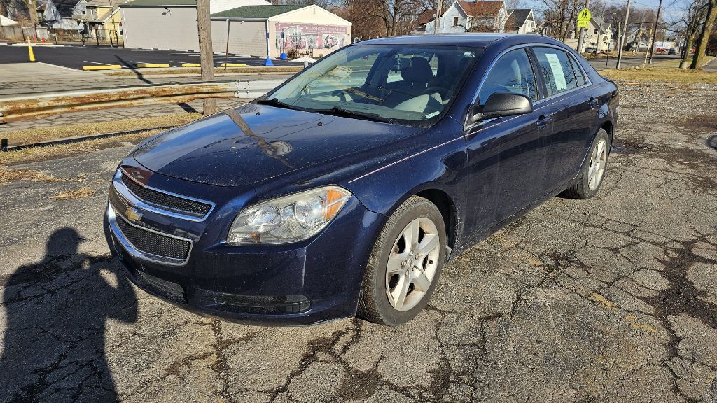 2011 Chevrolet Malibu Image 1