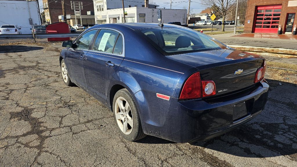 2011 Chevrolet Malibu Image 7