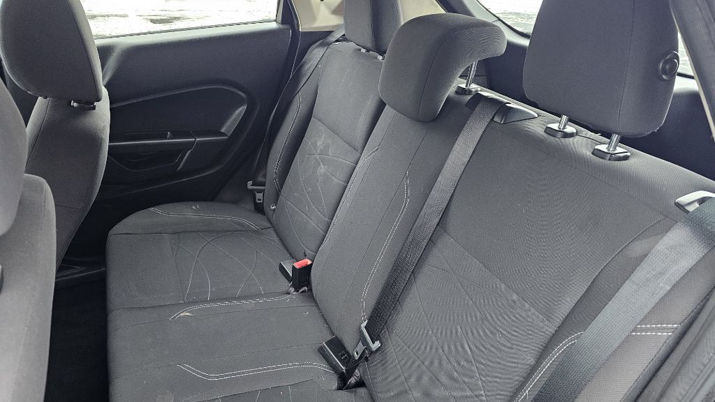 2014 Ford Fiesta Image 13