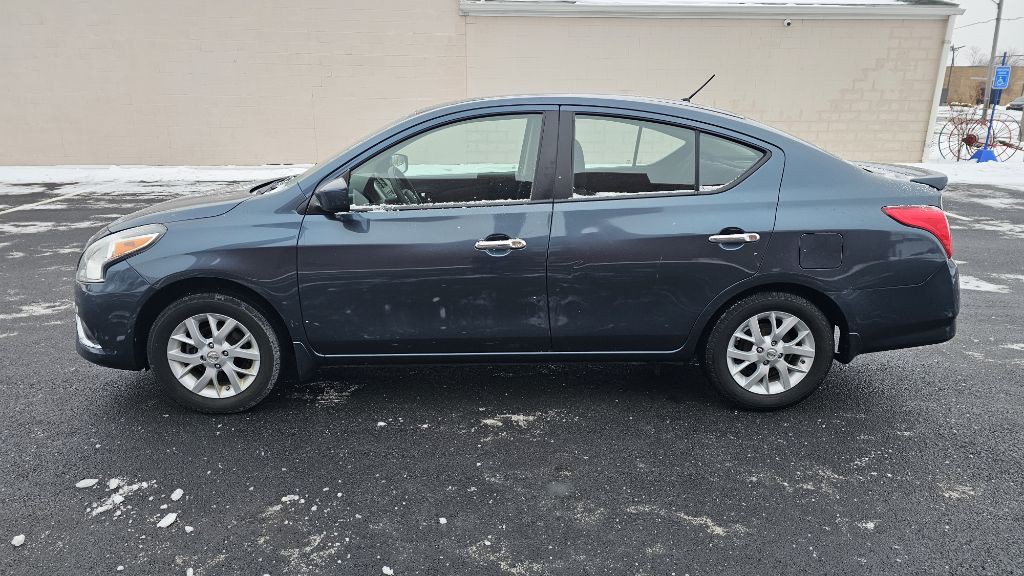 2015 Nissan Versa Image 8