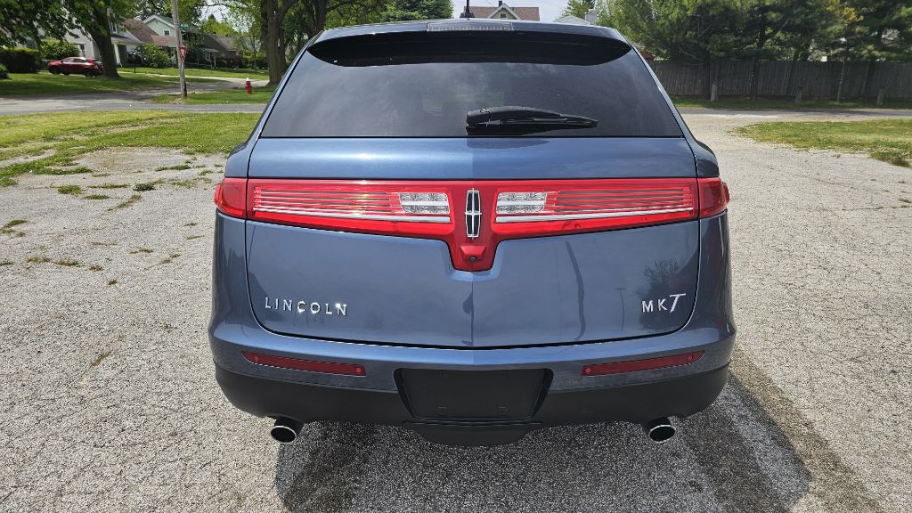 2018 Lincoln MKT Image 6