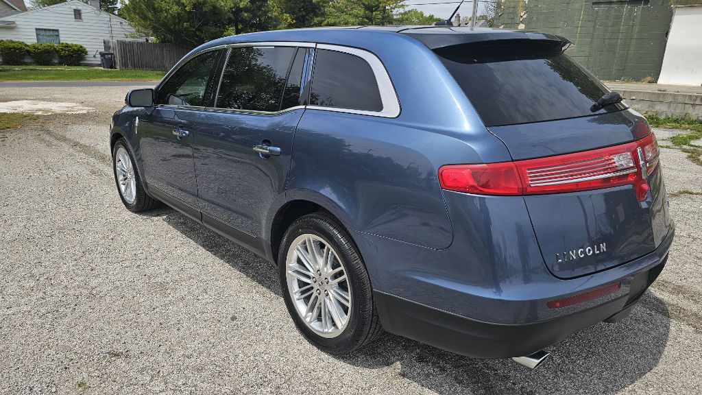 2018 Lincoln MKT Image 7