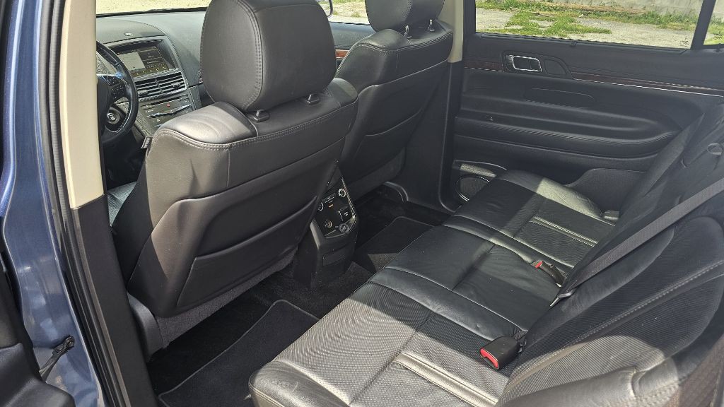 2018 Lincoln MKT Image 11