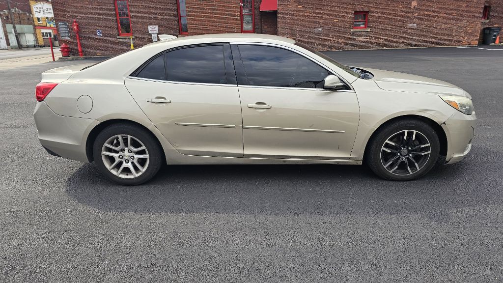 2015 Chevrolet Malibu Image 4