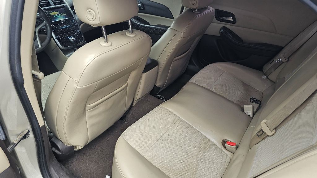 2015 Chevrolet Malibu Image 12