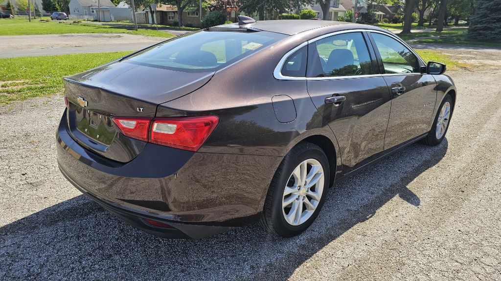 2016 Chevrolet Malibu Image 5