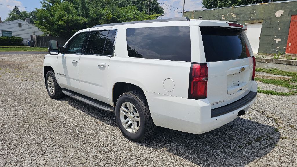 2016 Chevrolet Suburban Image 7