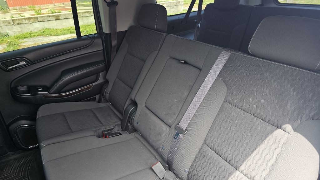 2016 Chevrolet Suburban Image 13