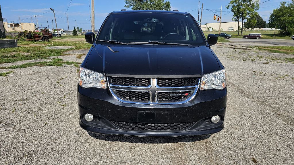 2017 Dodge Grand Caravan Image 2