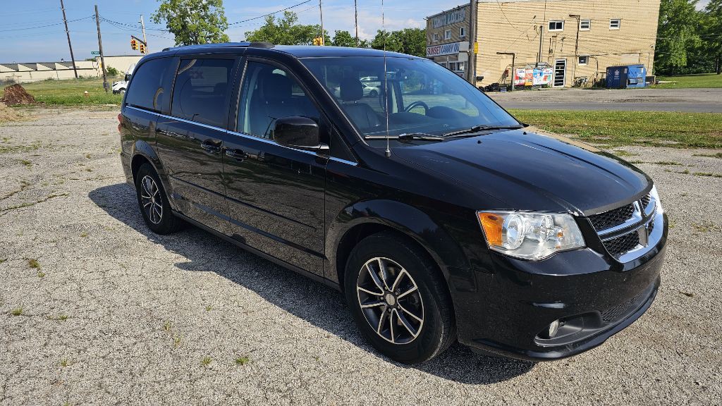 2017 Dodge Grand Caravan Image 3