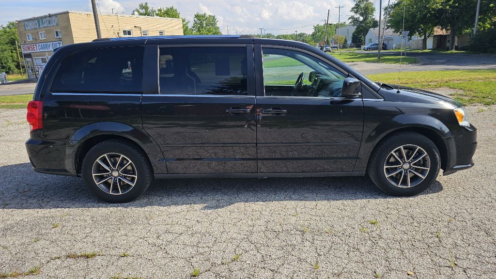 2017 Dodge Grand Caravan Image 4