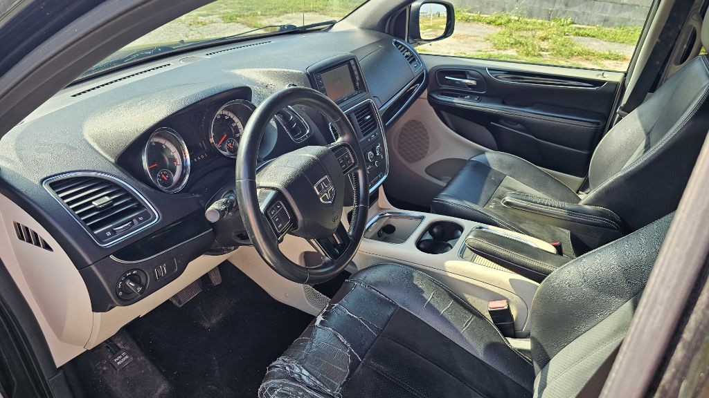 2017 Dodge Grand Caravan Image 9
