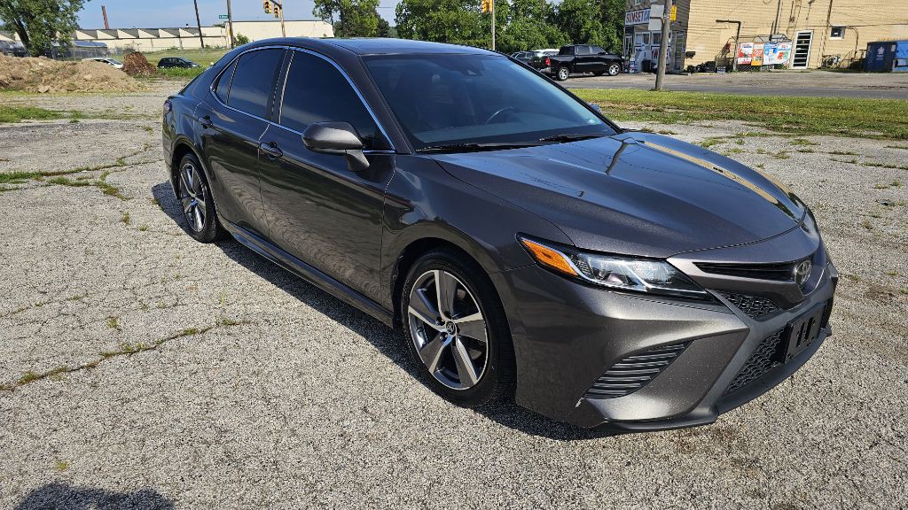 2020 Toyota Camry Image 3