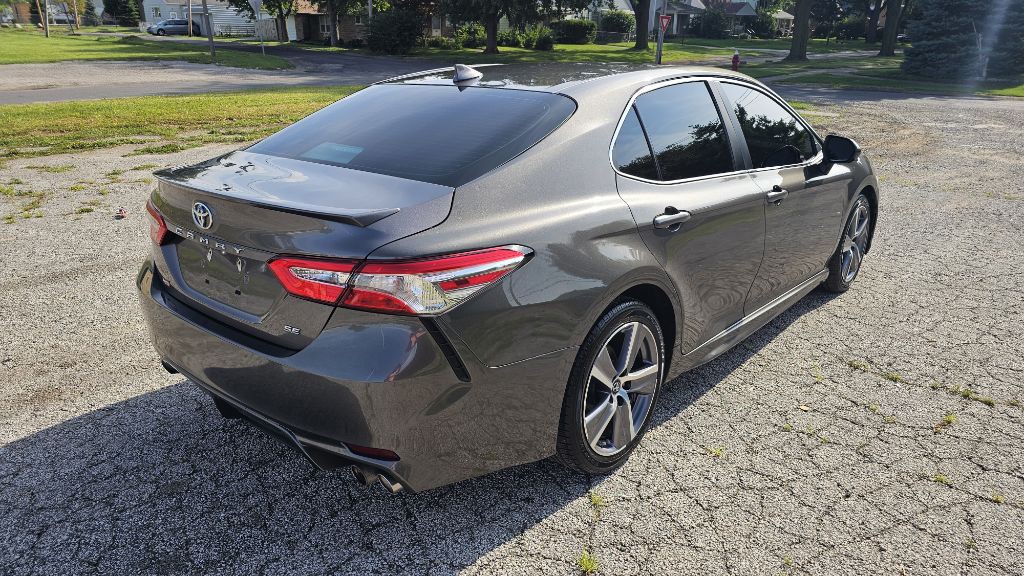 2020 Toyota Camry Image 5