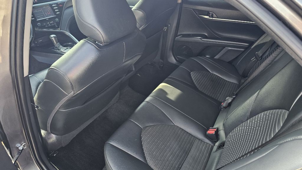 2020 Toyota Camry Image 12