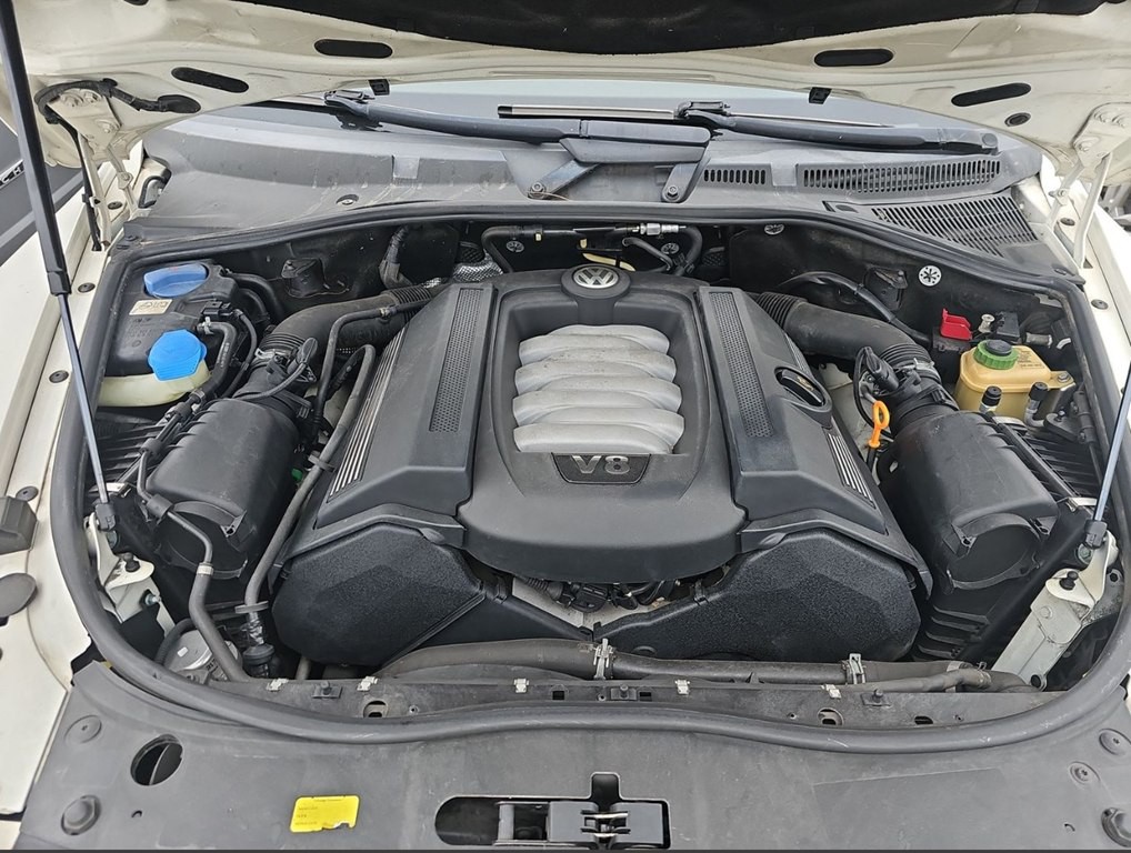 2004 Volkswagen Touareg Image 4