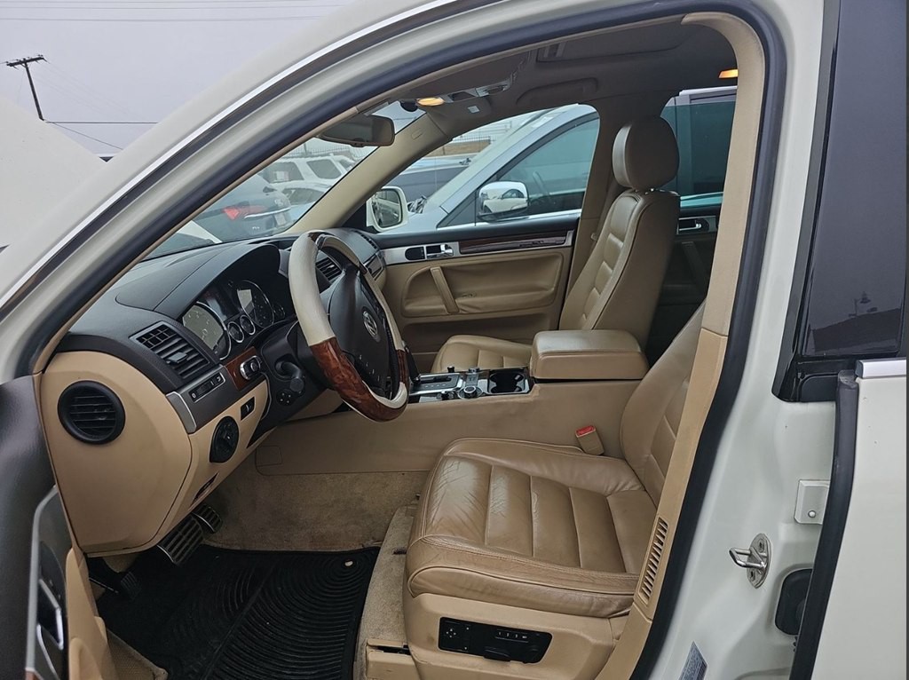 2004 Volkswagen Touareg Image 5