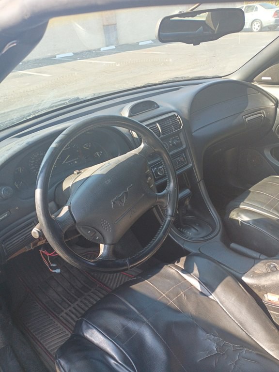 1995 Ford Mustang Image 3