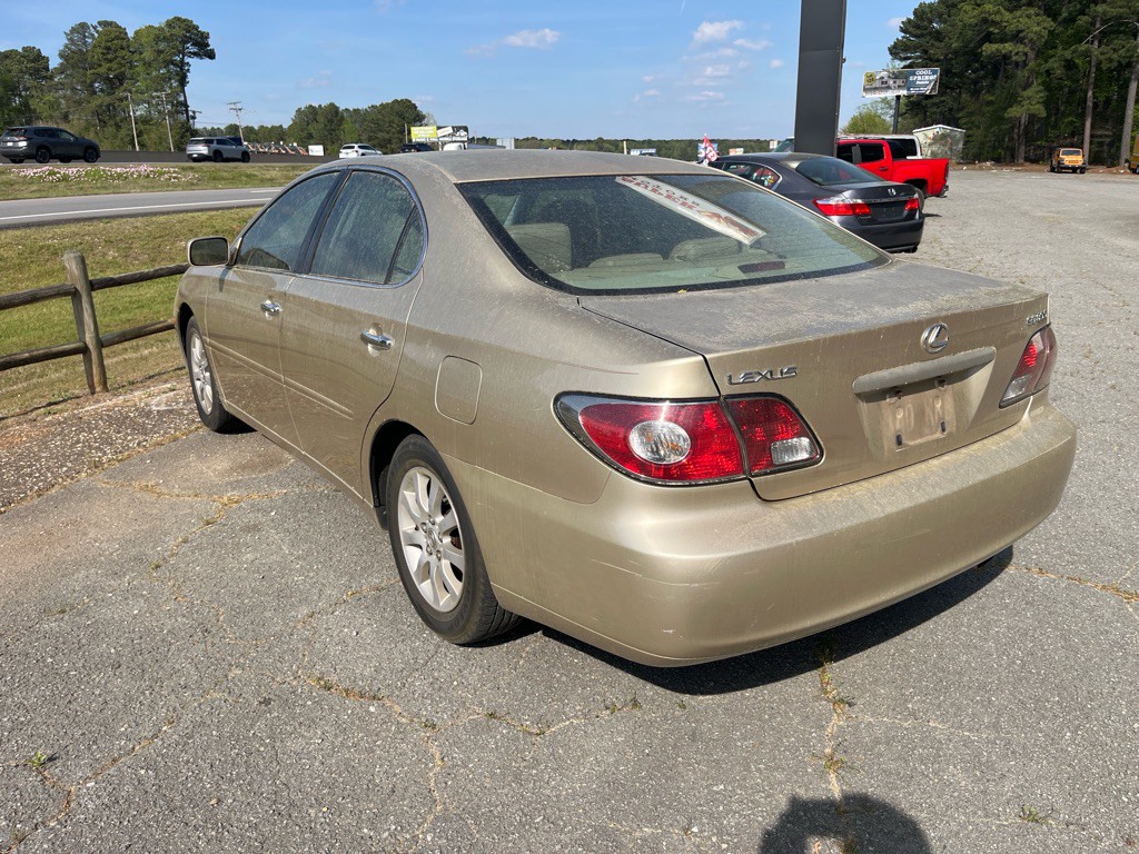 2002 Lexus ES 300 Image 1