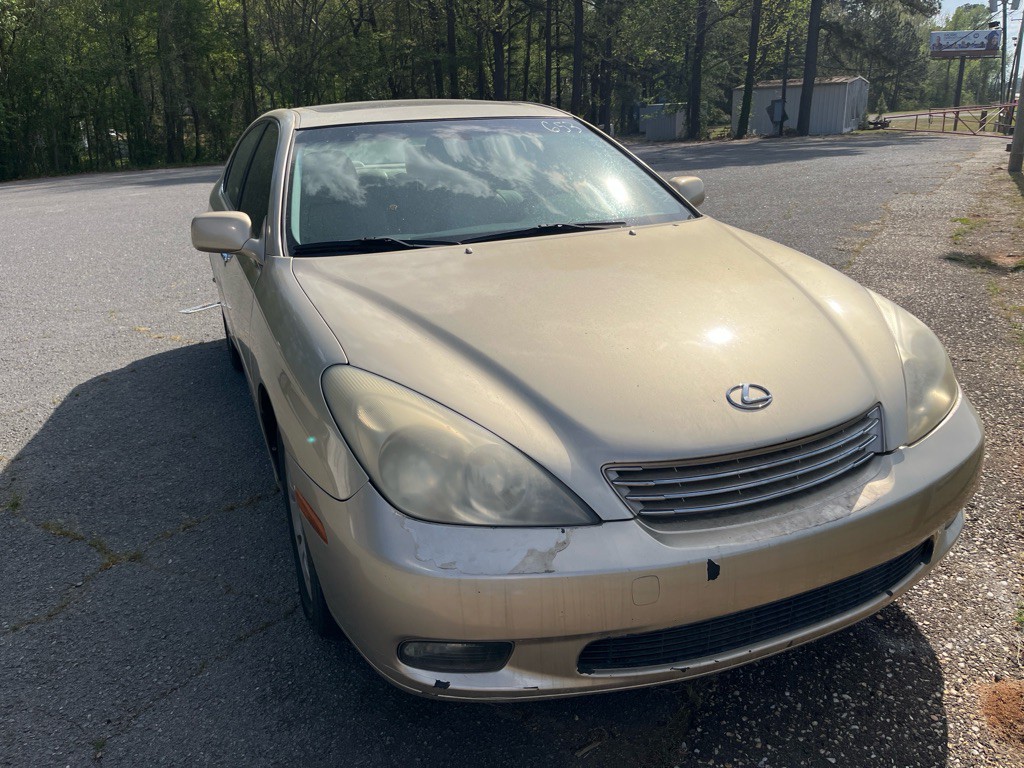 2002 Lexus ES 300 Image 2