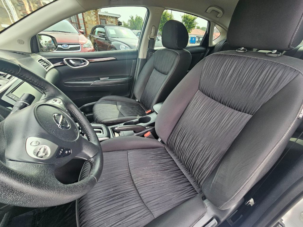 2019 Nissan Sentra Image 13