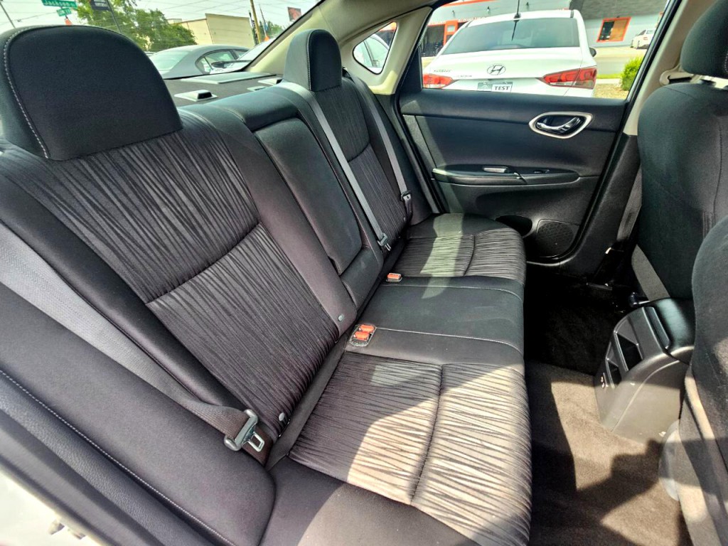 2019 Nissan Sentra Image 17
