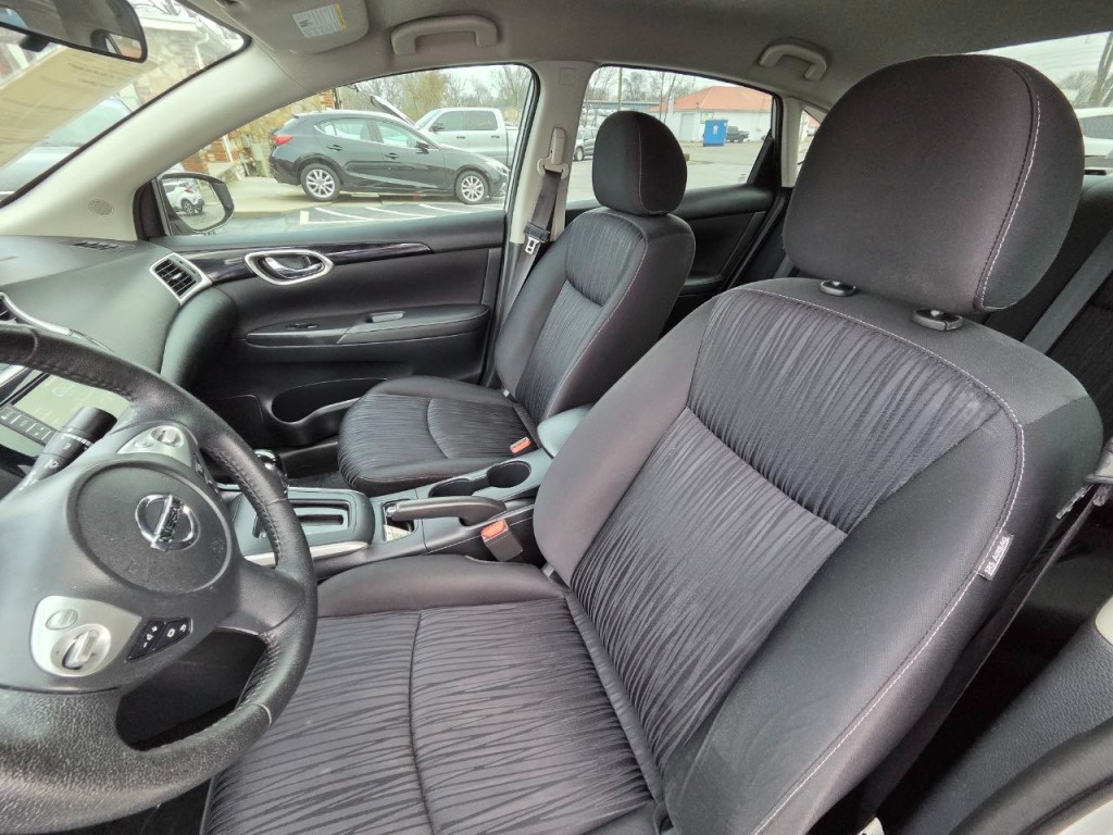 2019 Nissan Sentra Image 12