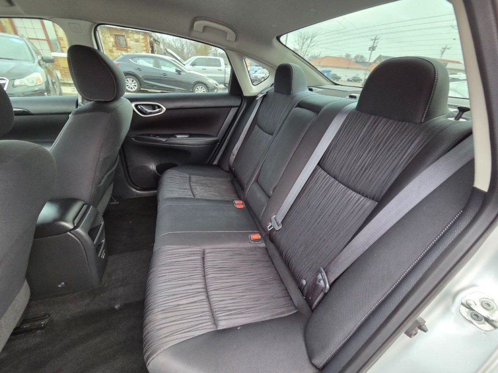 2019 Nissan Sentra Image 15