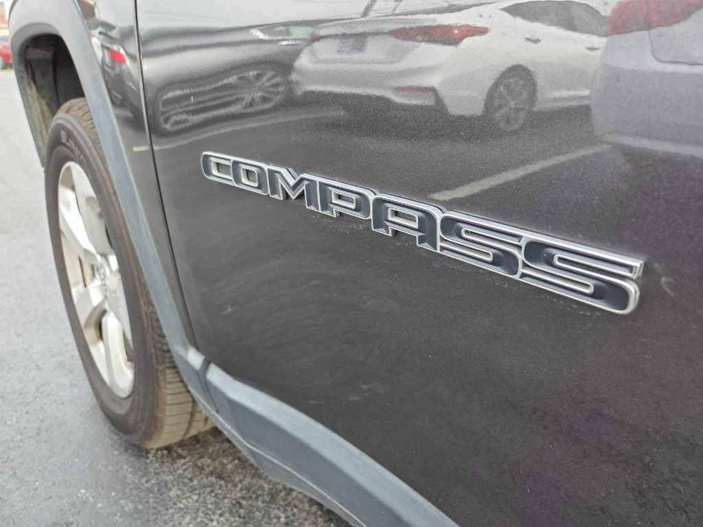 2018 Jeep Compass Image 10