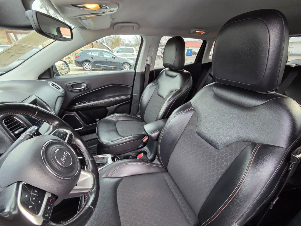 2018 Jeep Compass Image 13