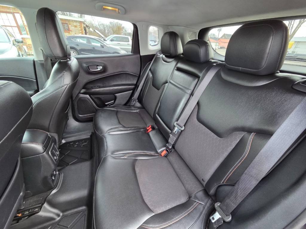 2018 Jeep Compass Image 15