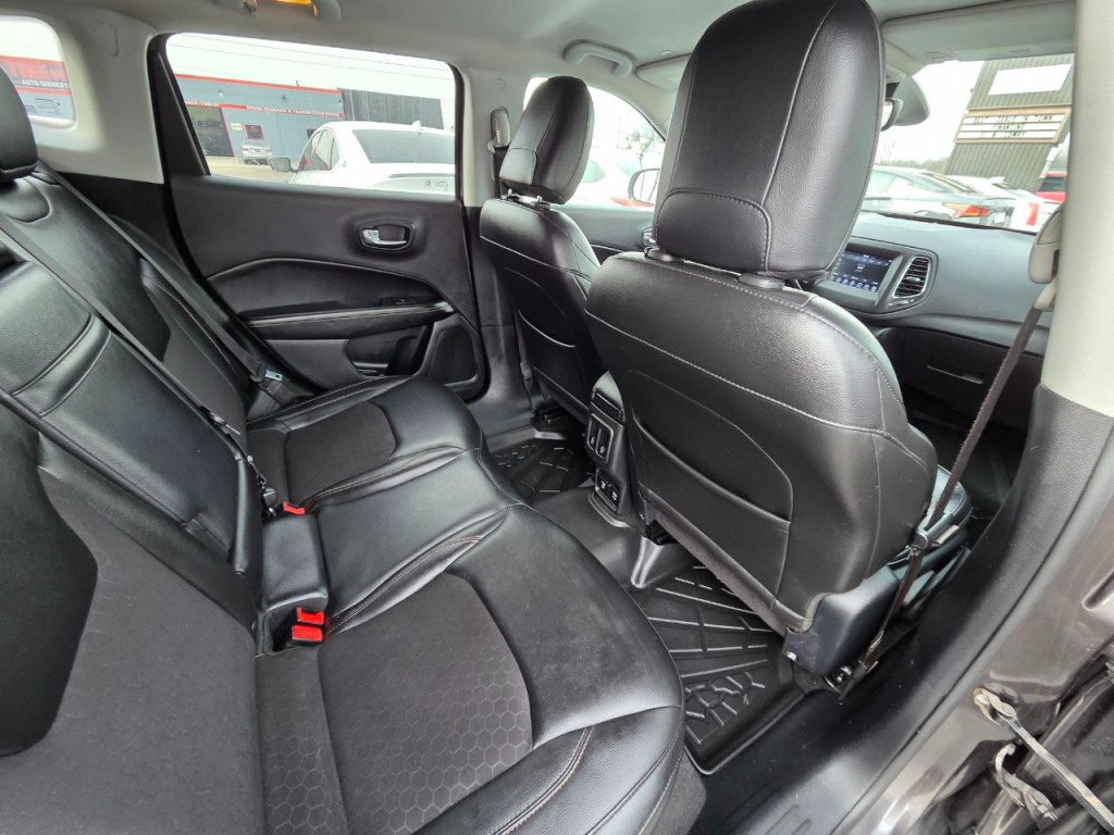 2018 Jeep Compass Image 16