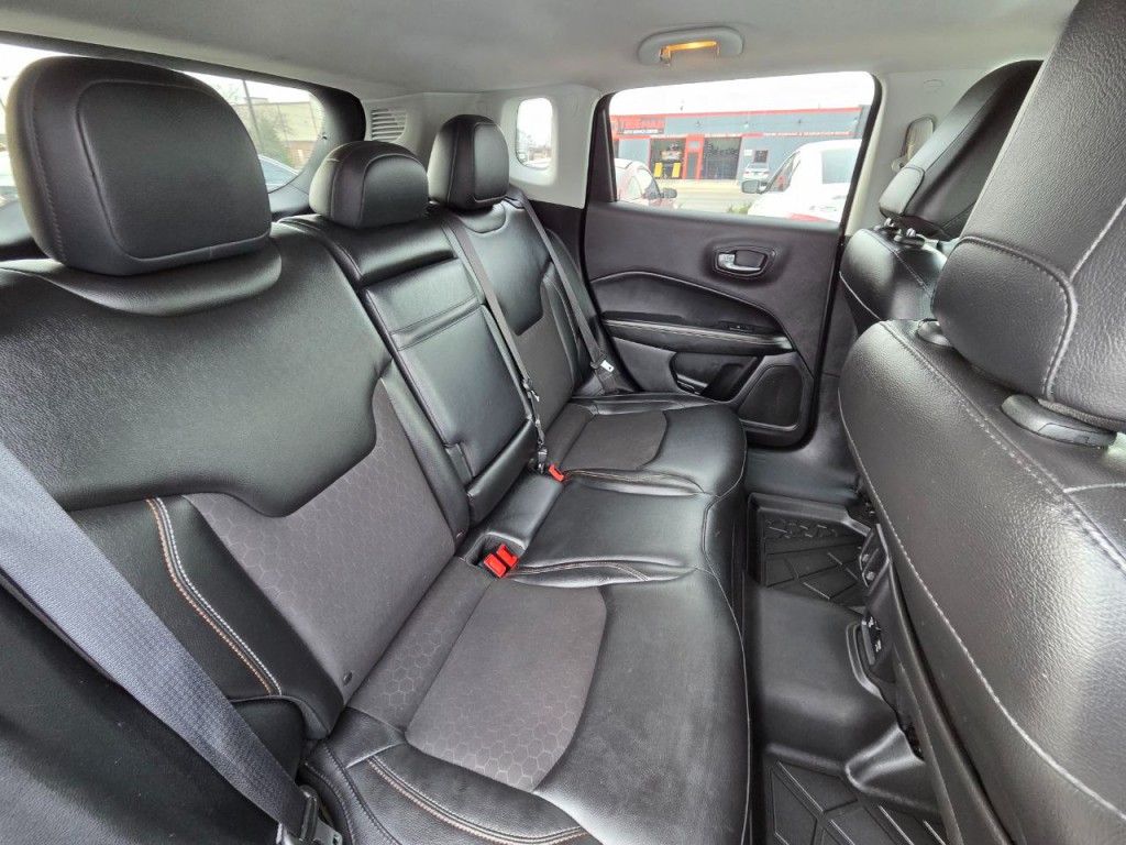 2018 Jeep Compass Image 17