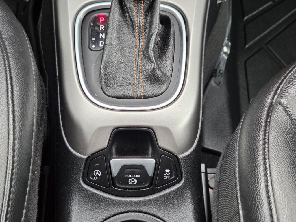 2018 Jeep Compass Image 24