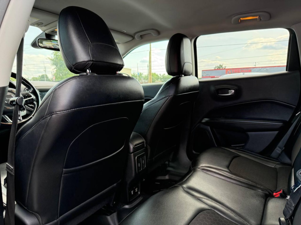 2018 Jeep Compass Image 14