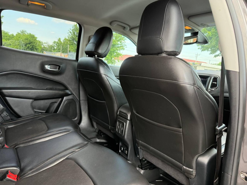 2018 Jeep Compass Image 23