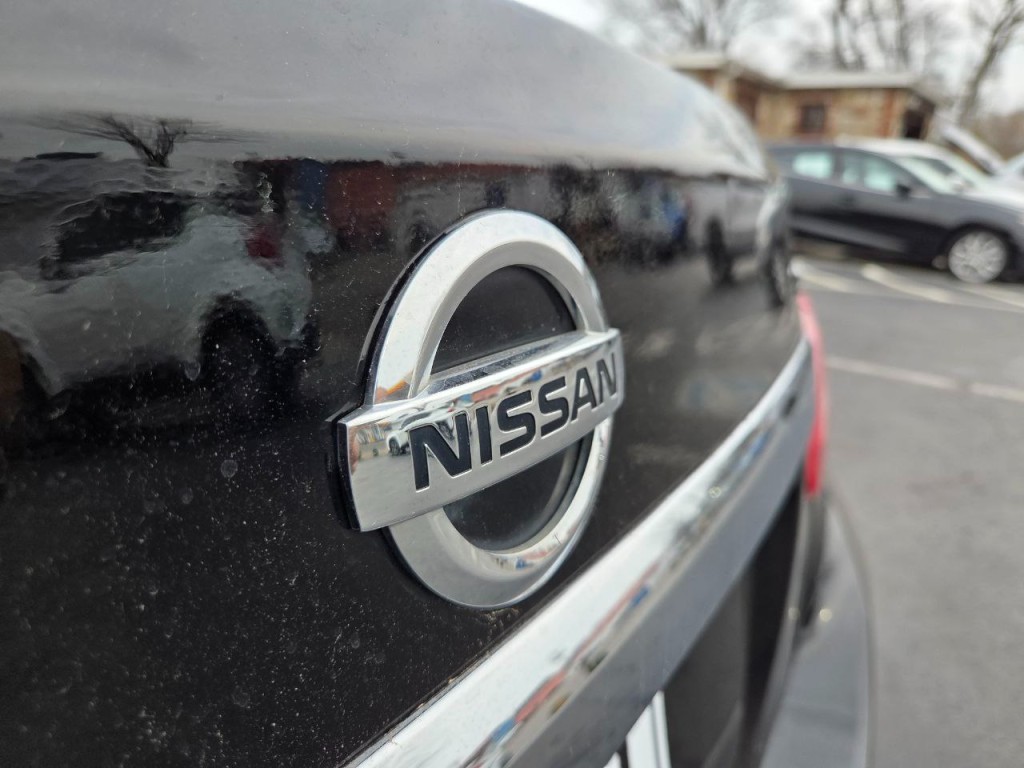 2016 Nissan Altima Image 8