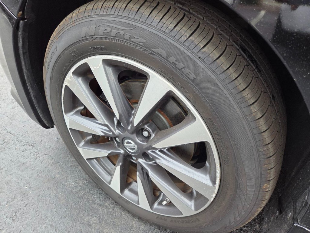 2016 Nissan Altima Image 11