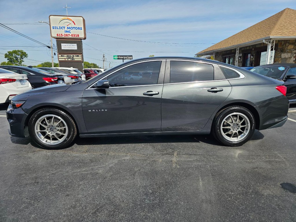 2018 Chevrolet Malibu Image 3