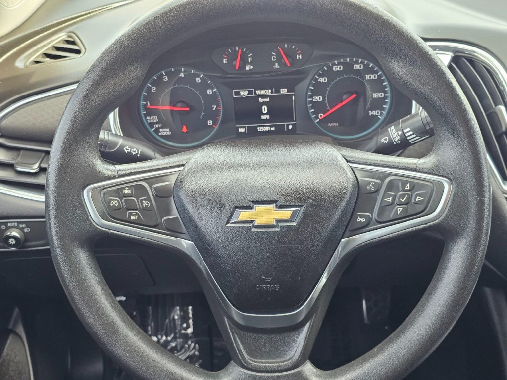 2018 Chevrolet Malibu Image 24