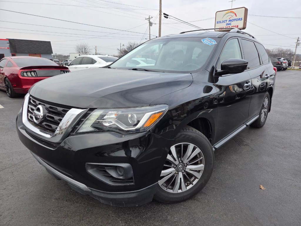 2019 Nissan Pathfinder Image 2