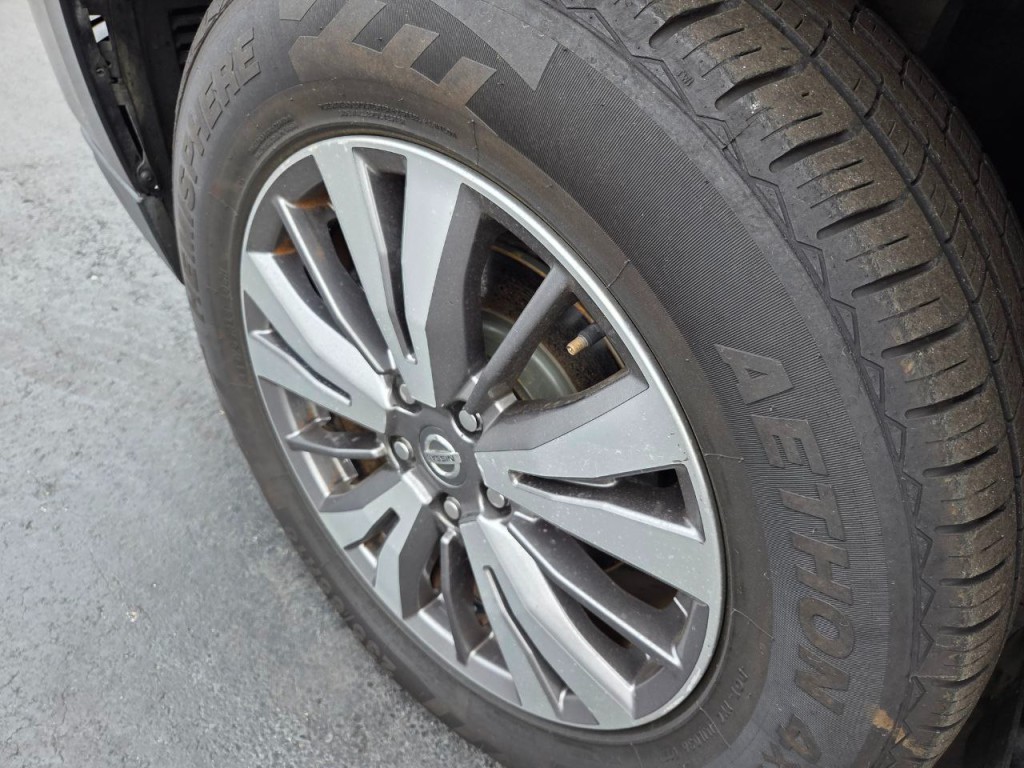 2019 Nissan Pathfinder Image 10