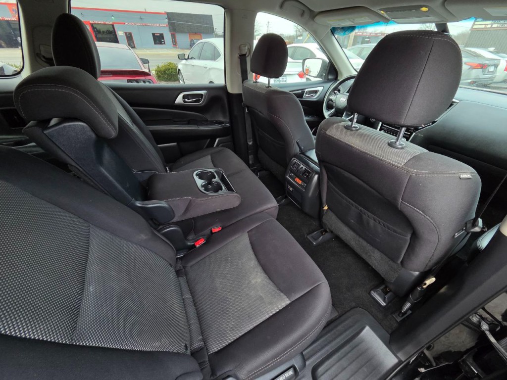 2019 Nissan Pathfinder Image 16