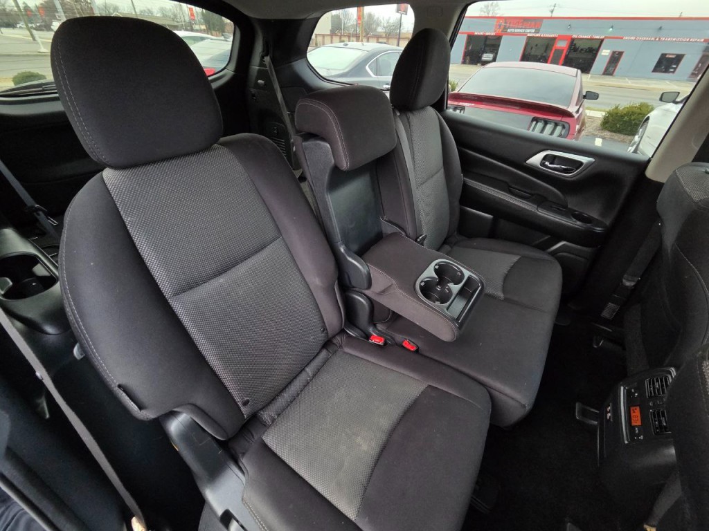 2019 Nissan Pathfinder Image 17