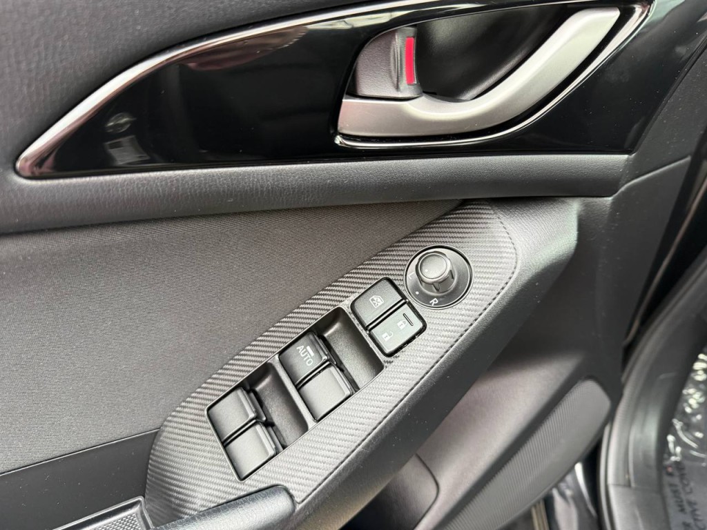 2014 Mazda Mazda3 Image 27