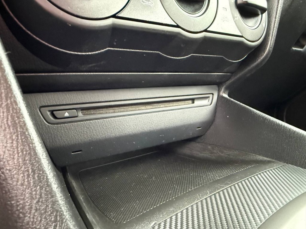 2014 Mazda Mazda3 Image 31