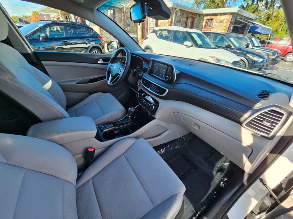 2019 Hyundai Tucson Image 17