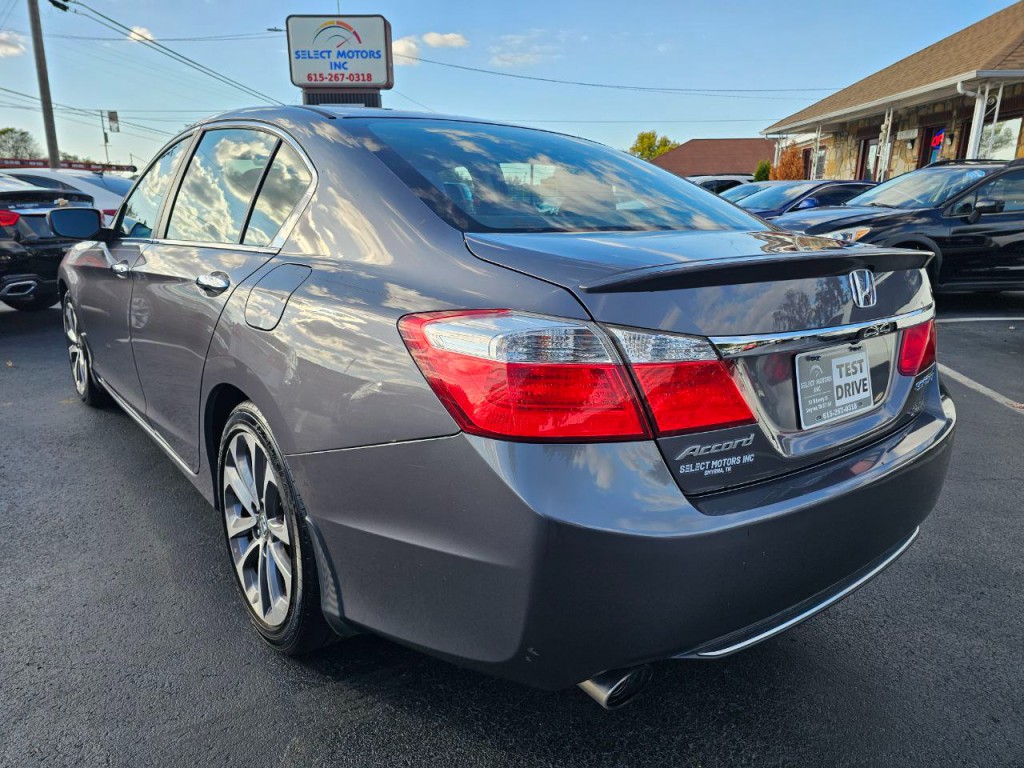 2015 Honda Accord Image 4